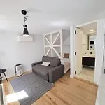 • Downtown • Walkable • A/c Apartment Lisbon