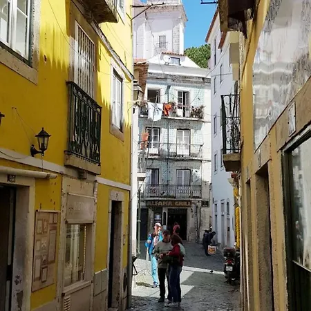 • Downtown • Walkable • A/c Apartment Lisbon